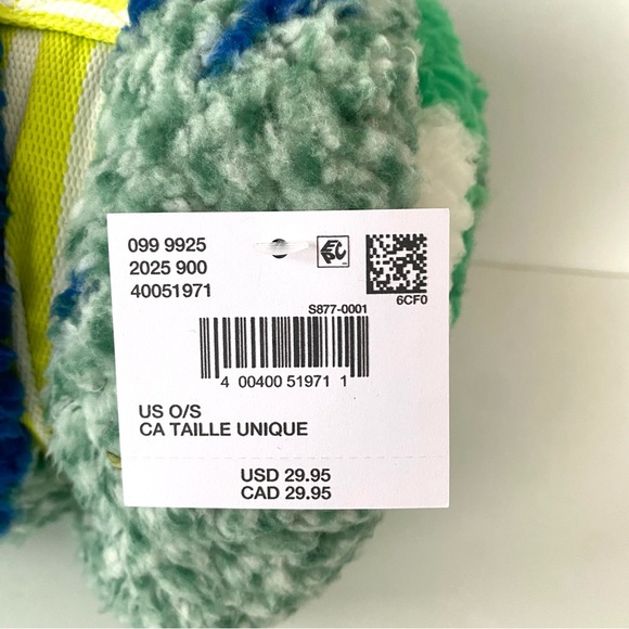 American Eagle Fleece Blanket, NWT - Picture 8 of 9